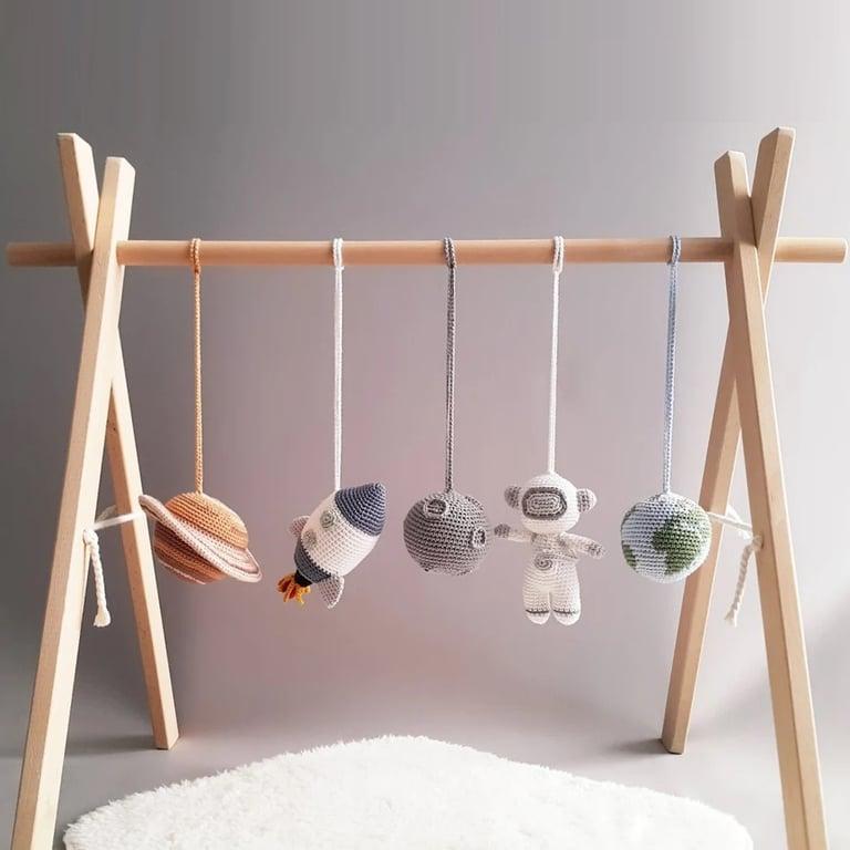 Montessori Dream Knitting Space Play Gym